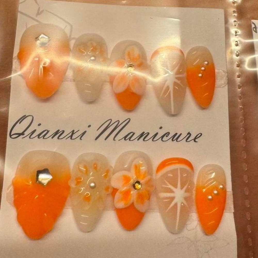 "Clementine Bloom" – Pre-Designed Nail‎ Set (Size M)